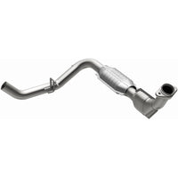 MagnaFlow Direct Fit Catalytic Converter 99-02 Expedition 5.4L 4wd