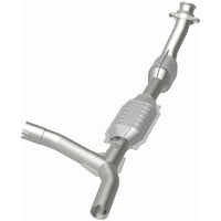 MagnaFlow Direct Fit Catalytic Converter 01-03 Ford E150 4.2L Passenger Side