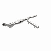 MagnaFlow Direct Fit Catalytic Converter 01-04 Ford F-150 4.2L 2wd