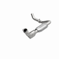 MagnaFlow Direct Fit Catalytic Converter 99-02 Expedition 5.4L 4wd