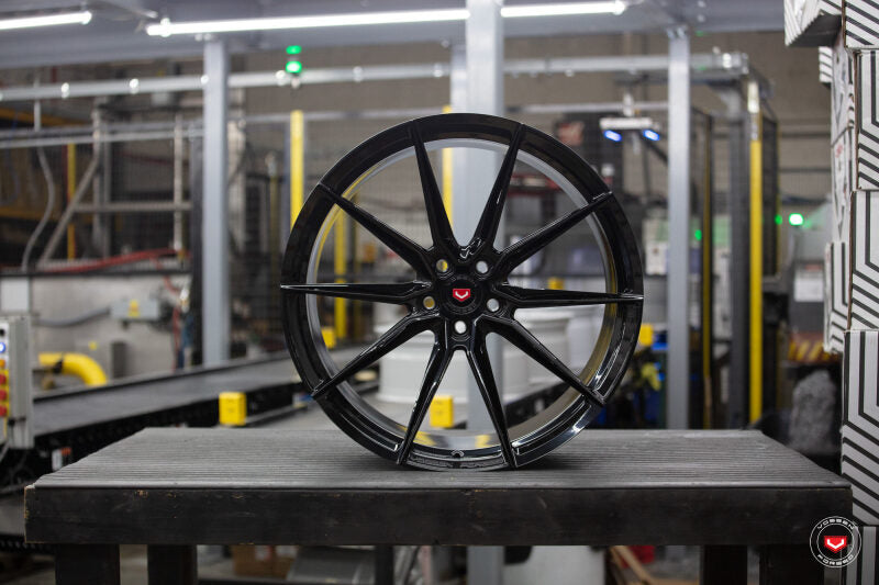 Vossen Forged Evo-2 21x12 / 5x112 - Gloss Black - Audi R8 2G / Lamborghini Huracan Fitment - Rear