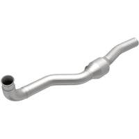 MagnaFlow Direct Fit Catalytic Converter 06- GM Silv/Sierra 6.6L