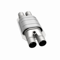 MagnaFlow Universal Catalytic Converter 2 D/D W/O2 Boss