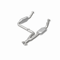 MagnaFlow Direct Fit Catalytic Converter 00-01Tahoe/Yukon V8 5.7L