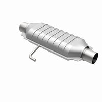 MagnaFlow Universal Catalytic Converter 2Air 19.5X7X4 2.25X2.25