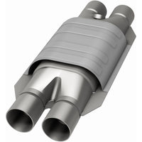 MagnaFlow Universal Catalytic Converter 2 D/D W/O2 Boss
