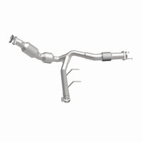 MagnaFlow 22-24 Ford Expedition 3.5L w/ Dual Exhaust Right Underbody Direct-Fit Catalytic Converter