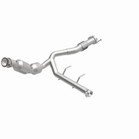 MagnaFlow 22-24 Ford Expedition 3.5L w/ Dual Exhaust Right Underbody Direct-Fit Catalytic Converter