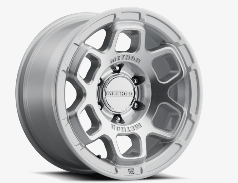 Method MR710-HD Bead Grip 18x9 / 6x5.5 / 12mm Offset / Machined Clear Coat Wheel