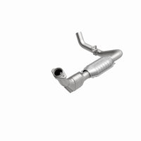 MagnaFlow Direct Fit Catalytic Converter 99-02 Expedition 5.4L 4wd