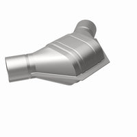 MagnaFlow Universal Catalytic Converter 2.50inch Angled In/Out FED